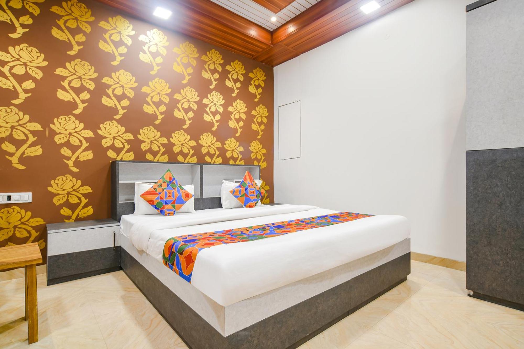 Fabhotel Dream Paradise Indaur Exteriér fotografie